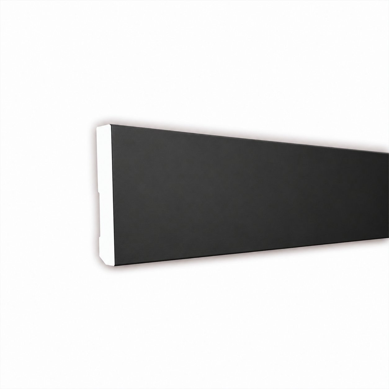 Rodapé PVC Expandido 2500x70x14mm Preto Mate